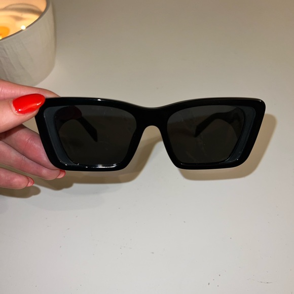 Prada Symbole sunglasses - Picture 2 of 4